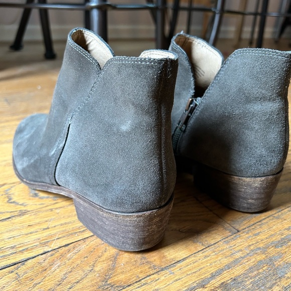 Splendid Suede Hamptyn Bootie - Picture 2 of 9